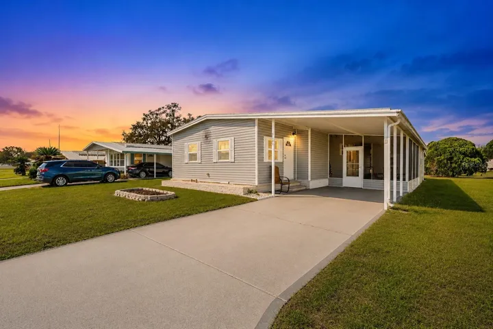 Welcome to Betmar 55+ golf community.