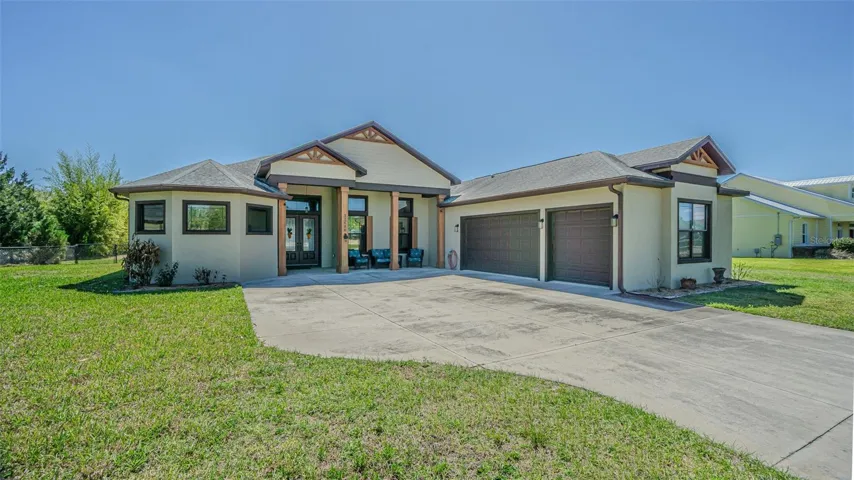 Cedar front entry welcomes you!