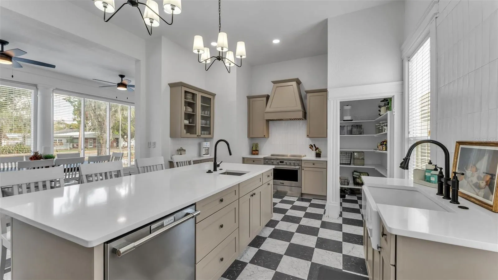 Kitchen Counter