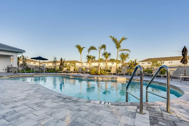 t Skye Ranch Community