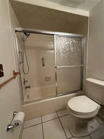Guest Bathroom with a Bathtub/Shower
