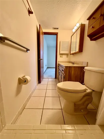 Primary En Suite Bathroom