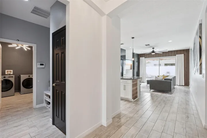 Hallway/Entry