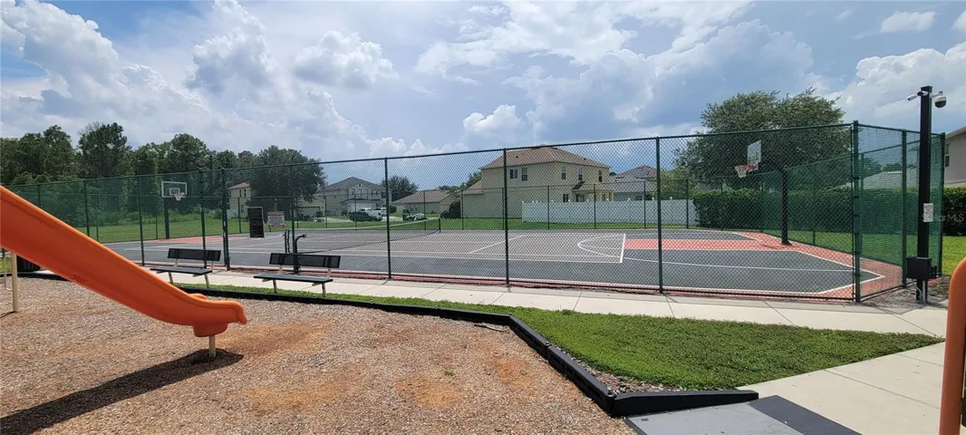 Community amenity: tennis & basetball court