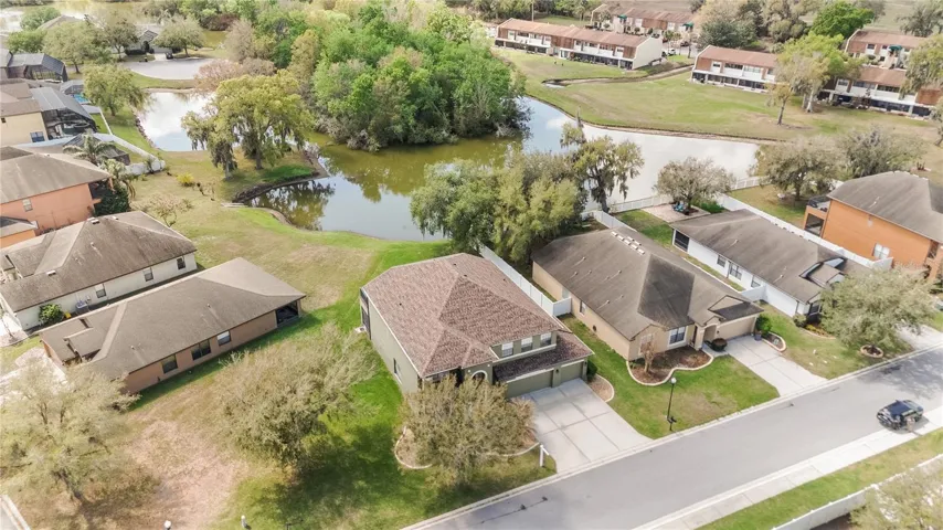 Can have fencing , Large Corner lot!