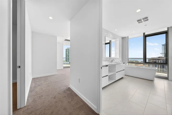 Entry into Primary Suite