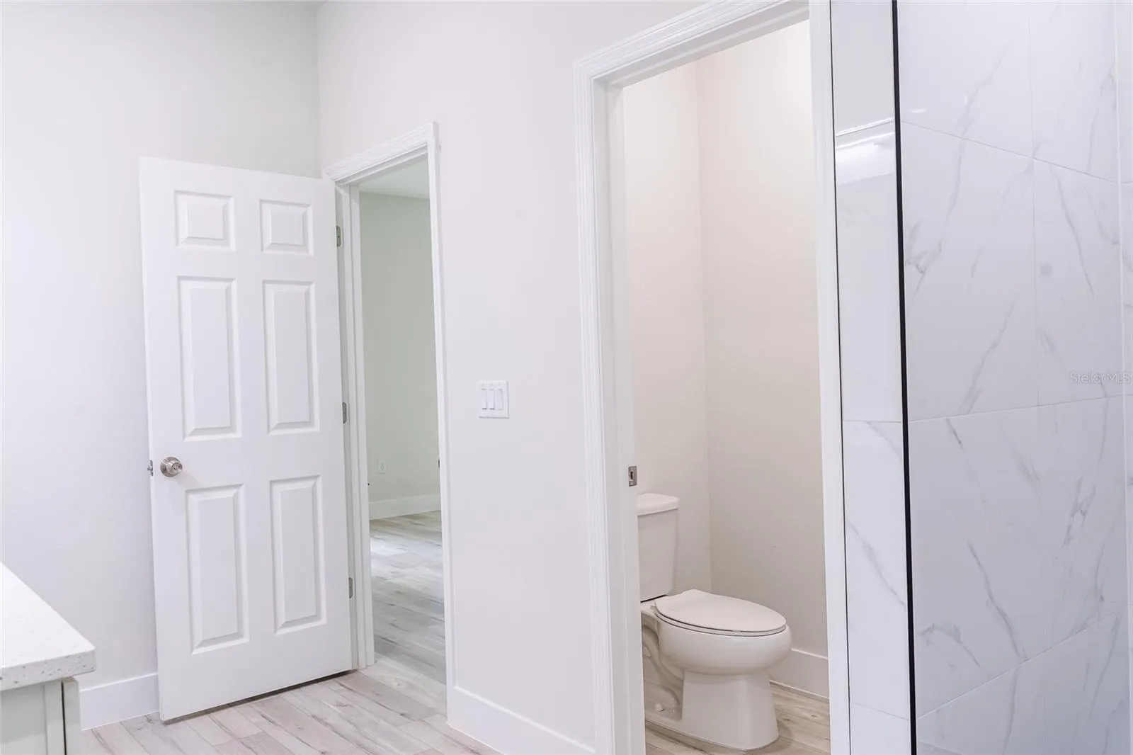 Separate toilet room
