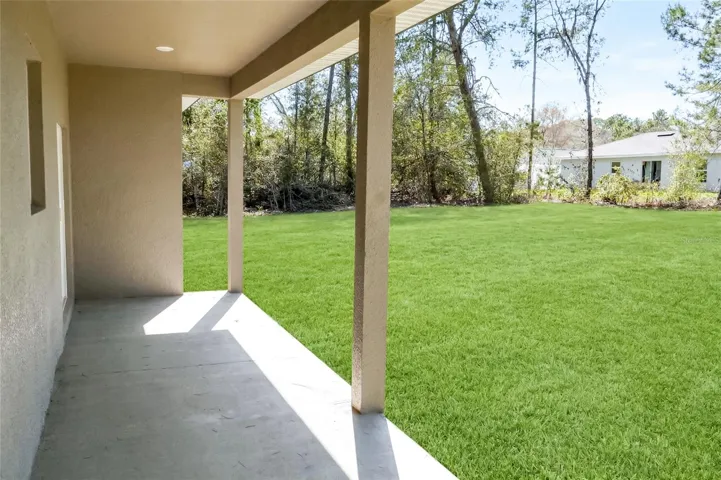 Covered rear lanai