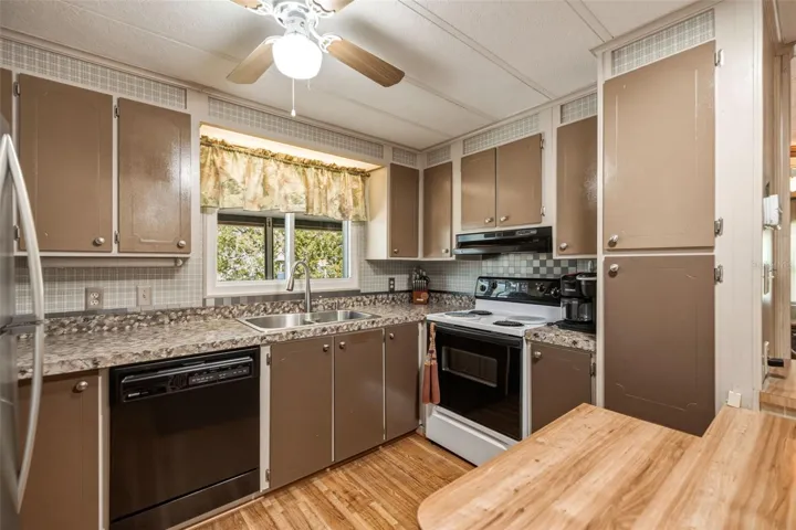 Kitchen with Ample Cabinetry