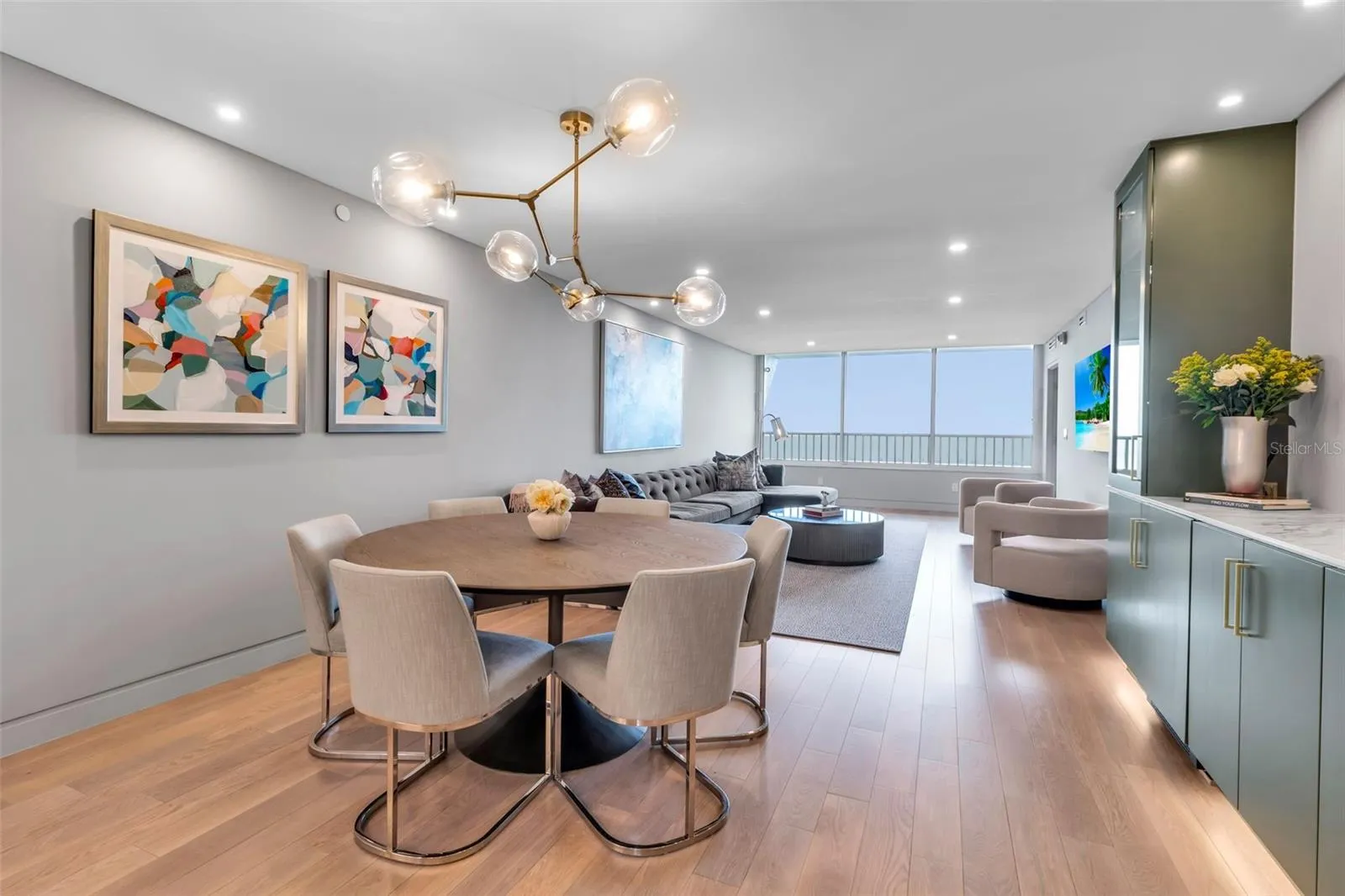 Open Floor Plan - Dining