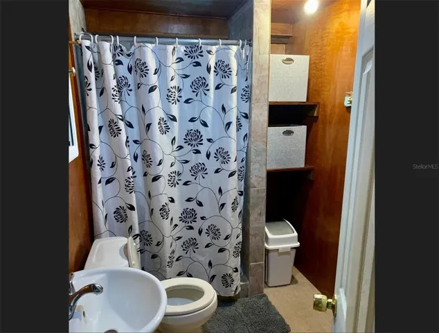 Bathroom, Unit 2