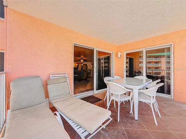Large Balcony!