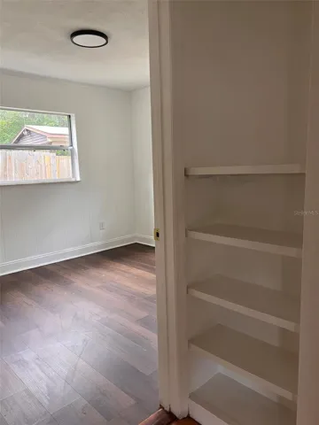 Built in Book Shelf