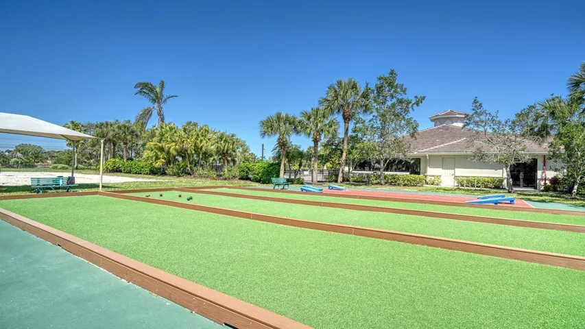 Community Bocce Ball Courts