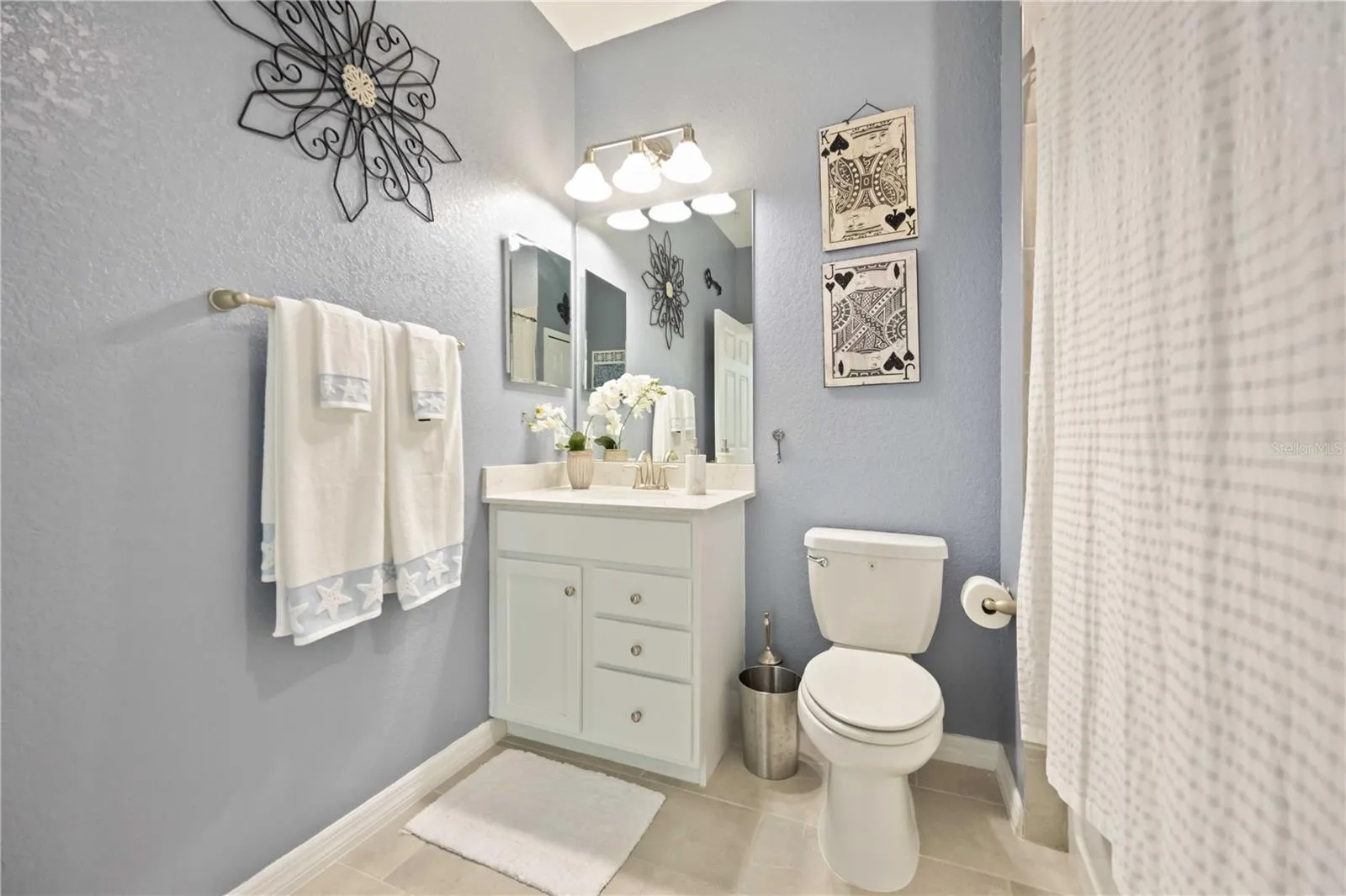 Guest Bath - tub shower combination