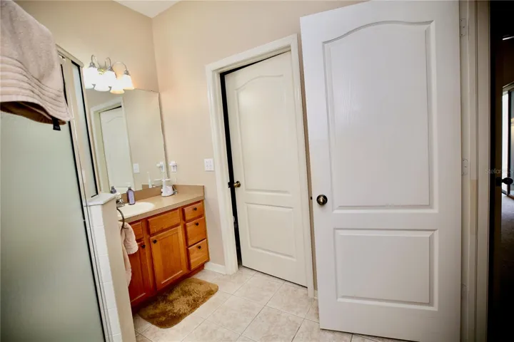 separate dual sinks