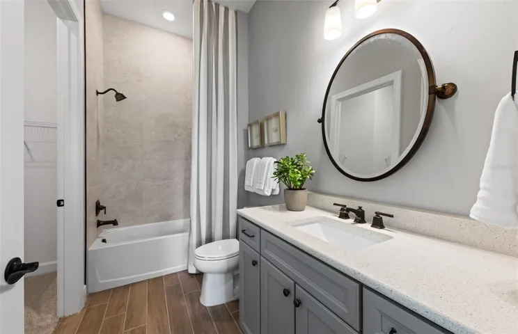 PHOTOS FROM MODEL HOME