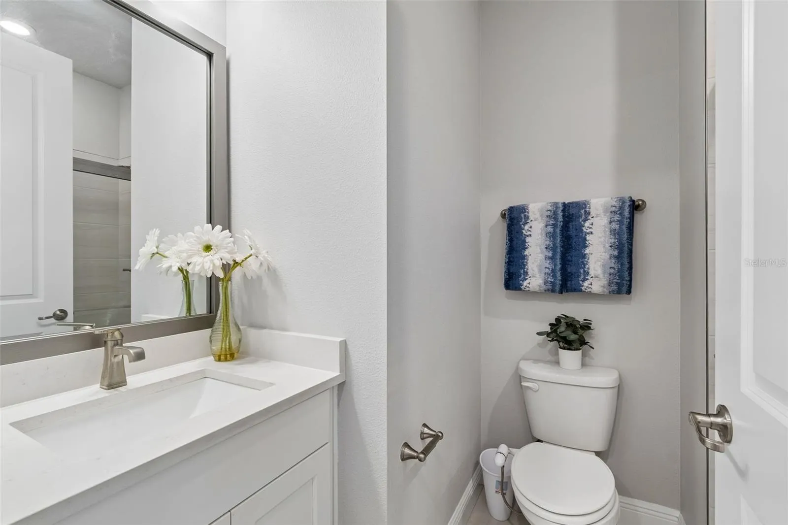 Full Guest Bathroom - Downstairs