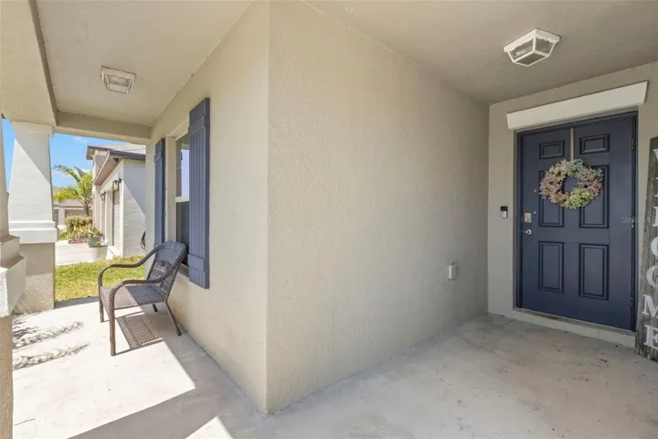 Covered Porch/Entry