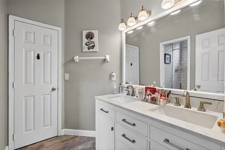 Stylishly updated Jack & Jill bathroom
