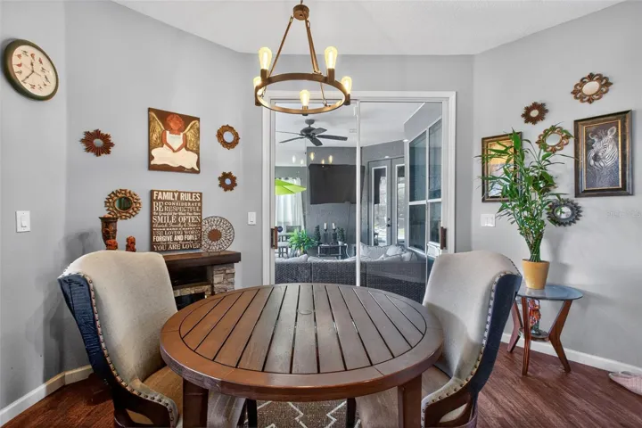 Breakfast nook