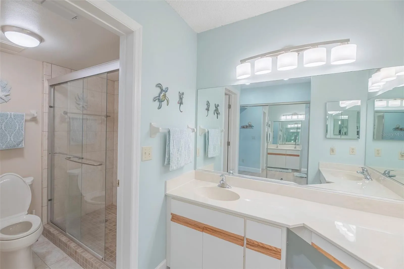 Bathroom off of third bedroom.