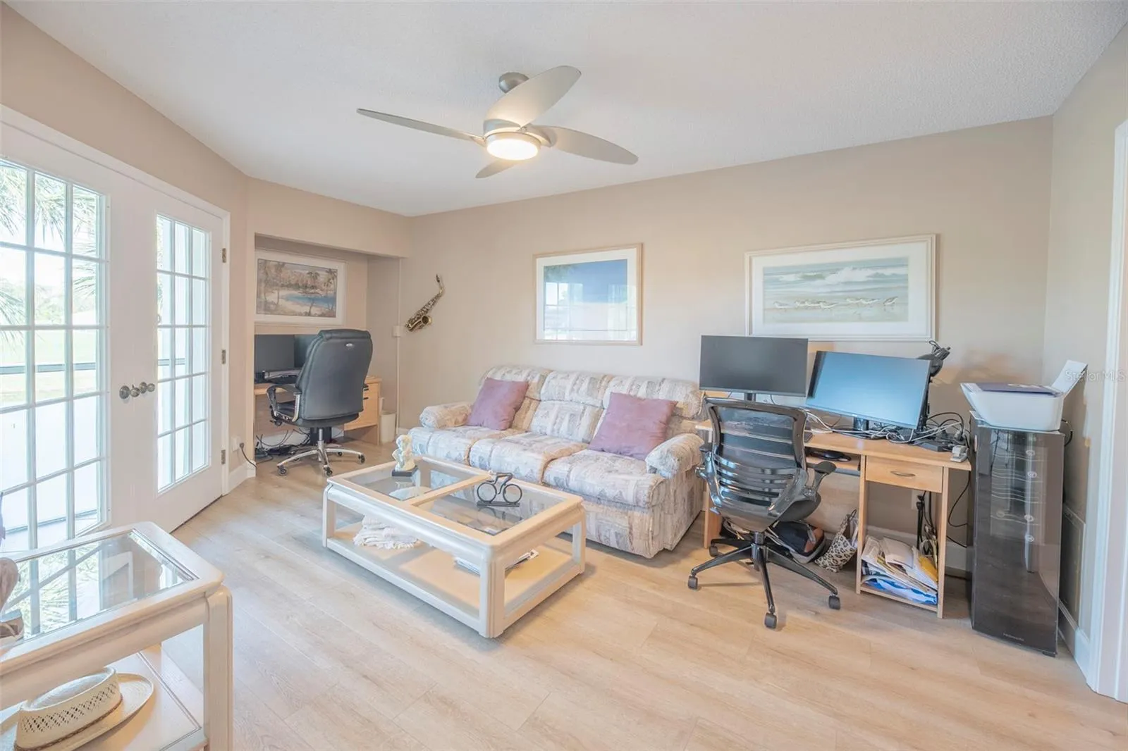 Third bedroom, office, den or flex space.