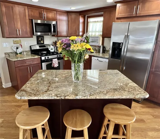 Beautiful kitchen with island