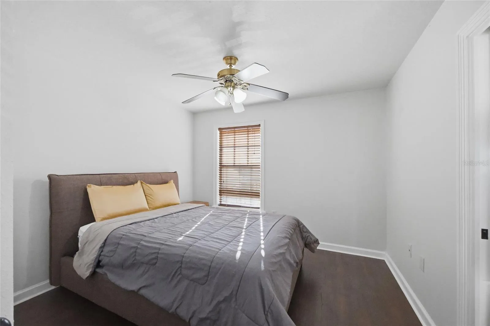 Guest Bedroom2