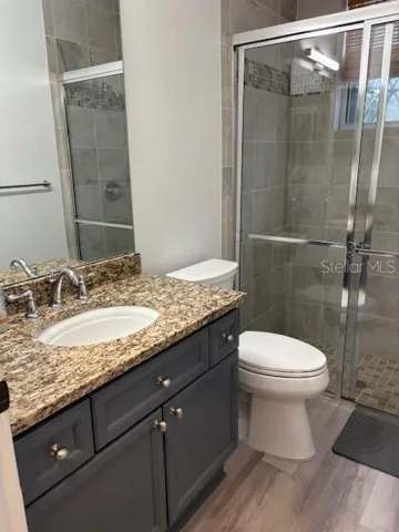 private guest suite bath