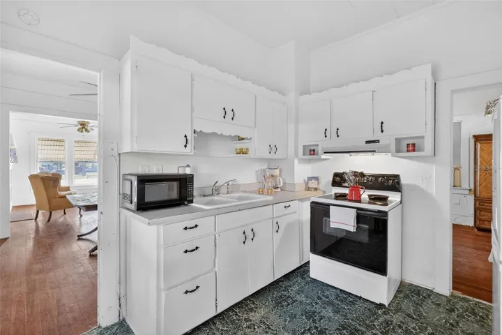 handy kitchen