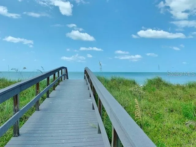 Access to Sunset Beach