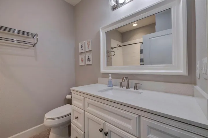 Full guest bath