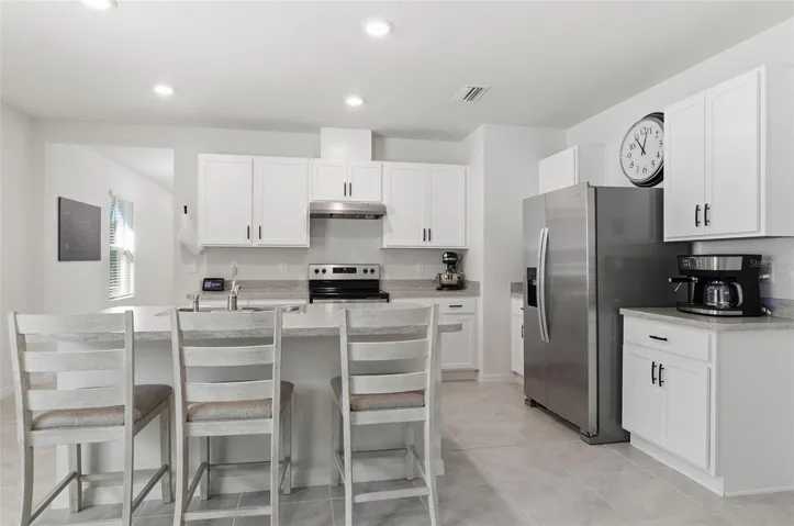 Kitchen/Bar