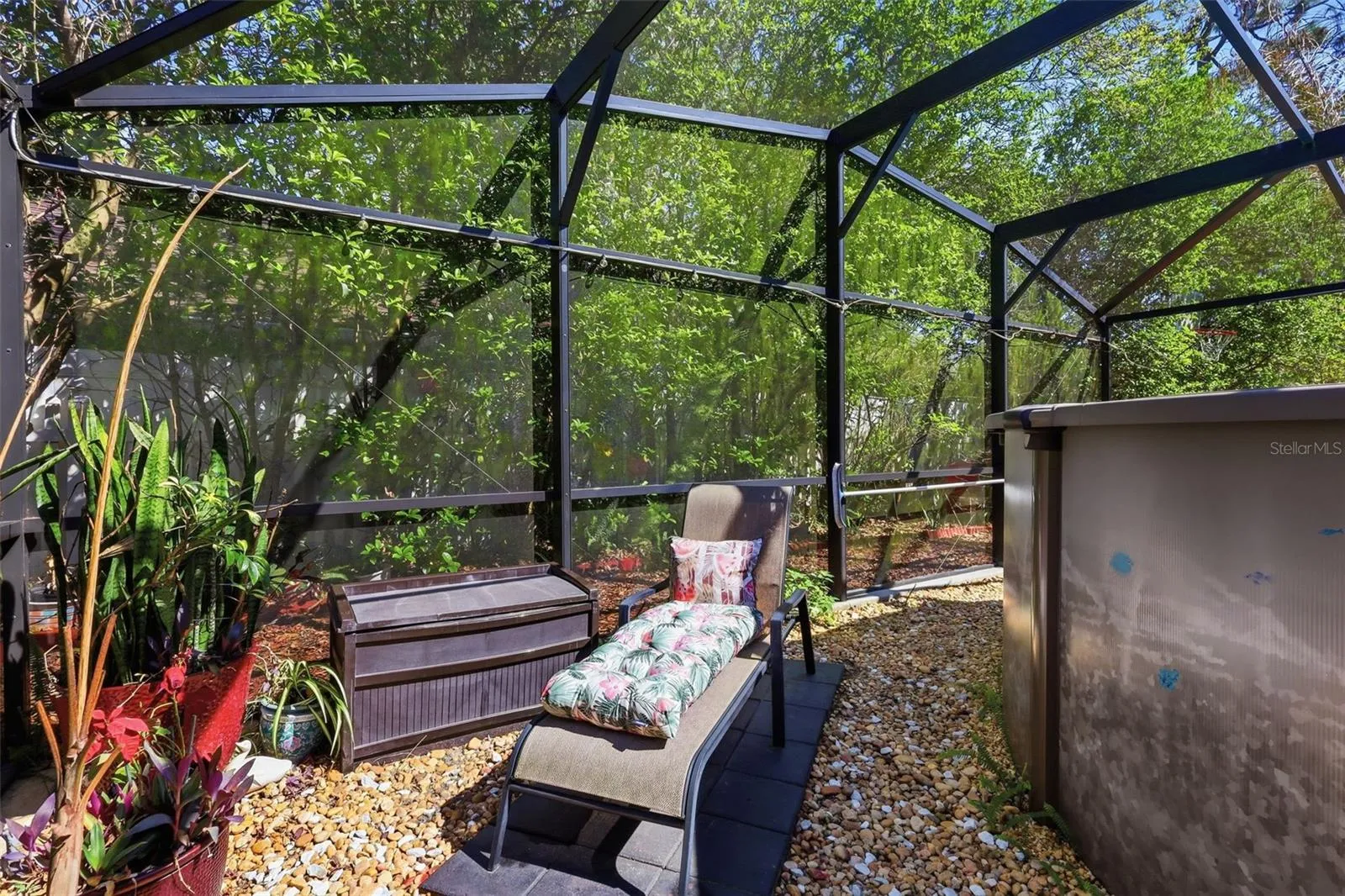 Screened in Lanai w/ Pool