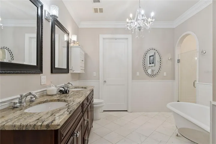 Primary bath and walk in closet