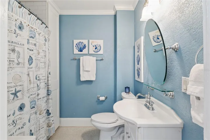 Full bath 2 with tub/shower