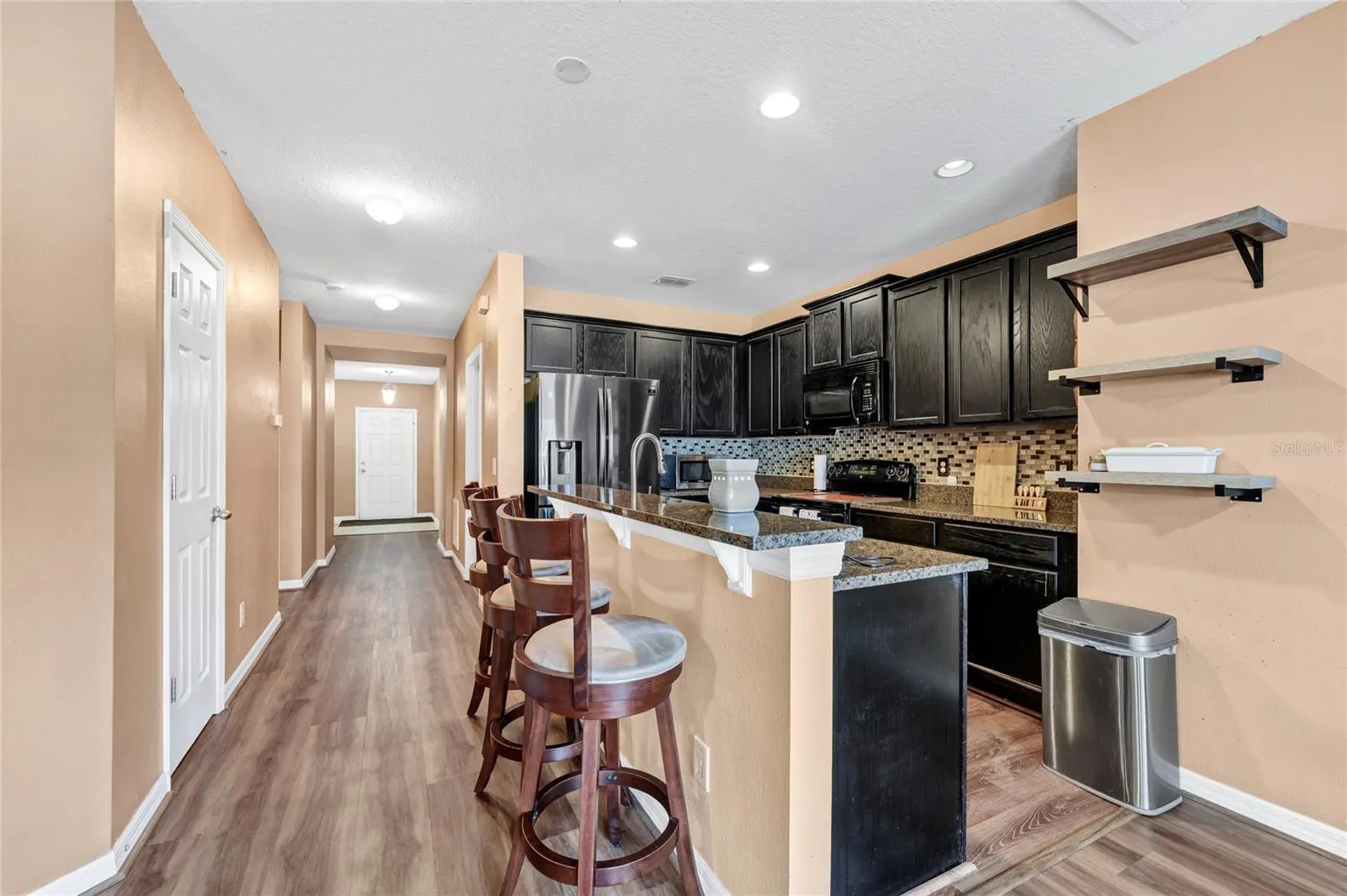Kitchen with Breakfast Bar