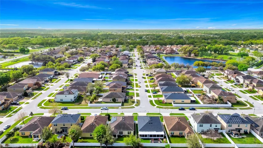 Aerial view of Neighborhood
