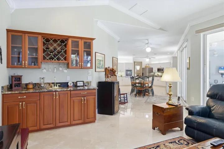 Wet bar area off of family room