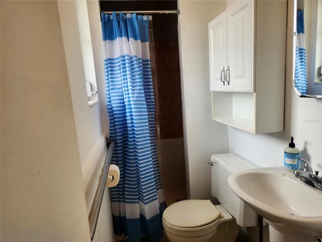 Bathroom with Walk-in Shower