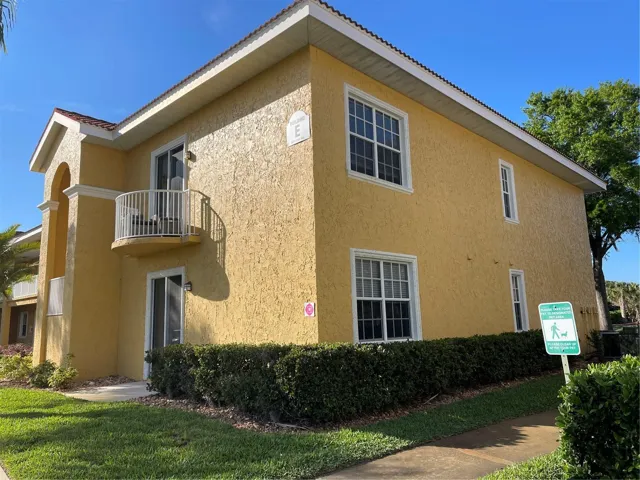 Privated balcony in front only on the end units. Sliding glass door leads into the kitchen