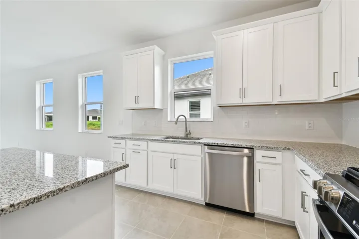 BUILDER REPRESENTATIONAL PHOTOS - ACTUAL UNIT MAY VARY