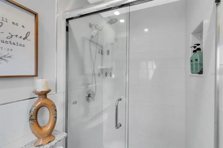 Primary shower