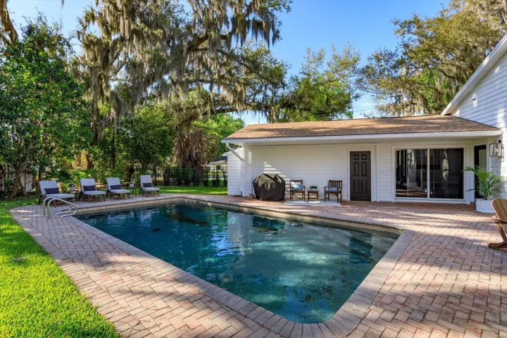Brick paver lanai