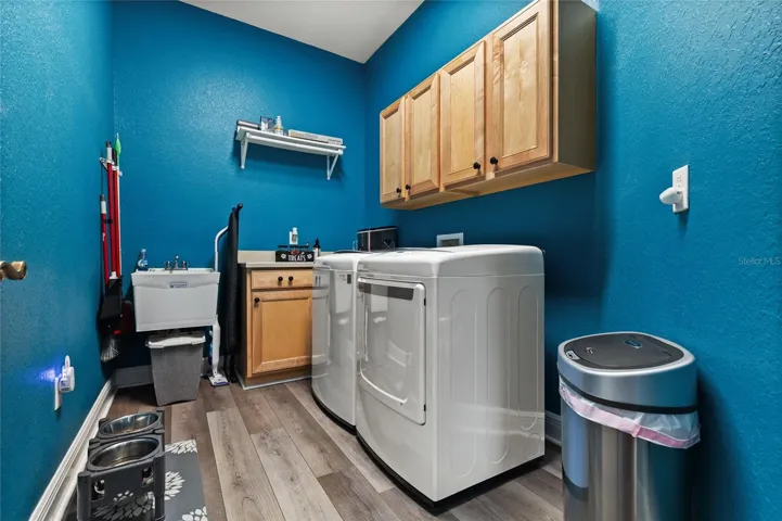 Inside Laundry Rm