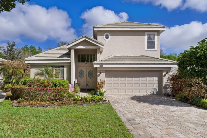 Located on a quiet CUL-DE-SAC in the sought-after Hawksnest community of MetroWest, this spacious two-story home delivers flexible living spaces, golf course community charm, and a private backyard retreat – all in one of Orlando’s most convenient locations!