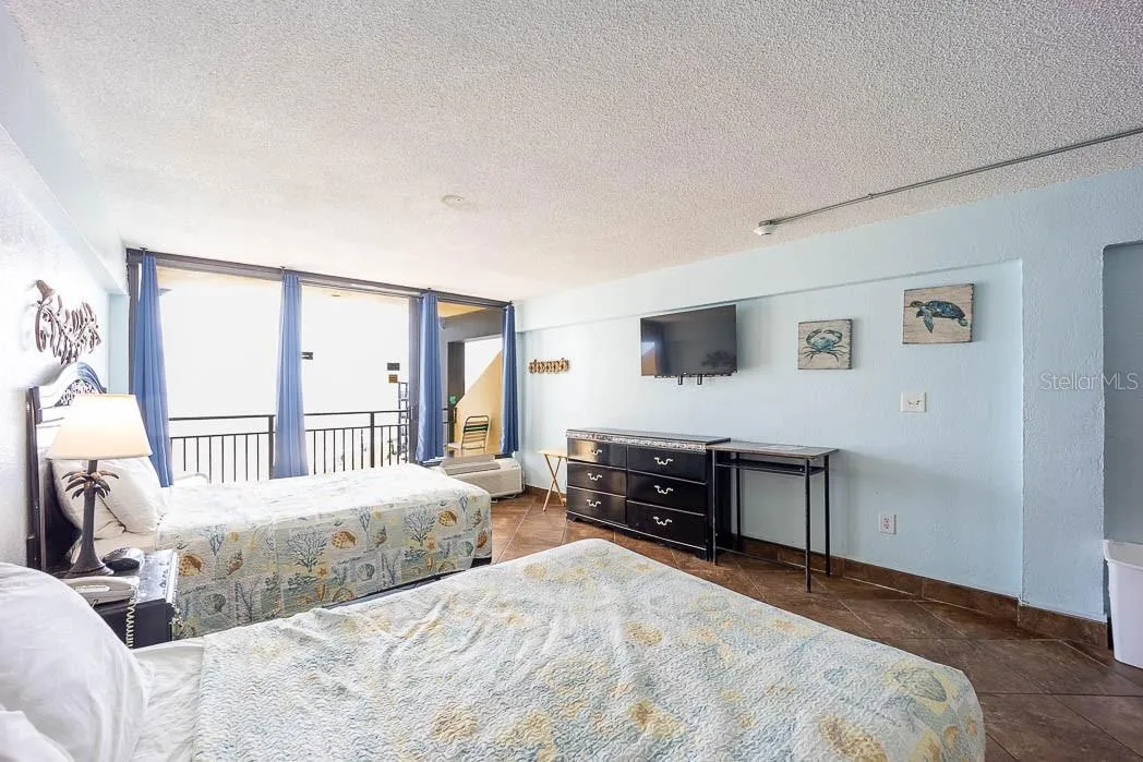 Double queen beds