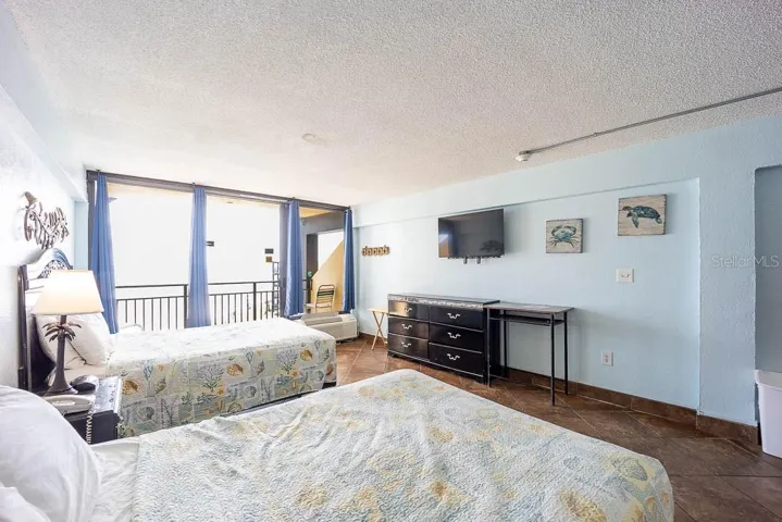 Double queen beds