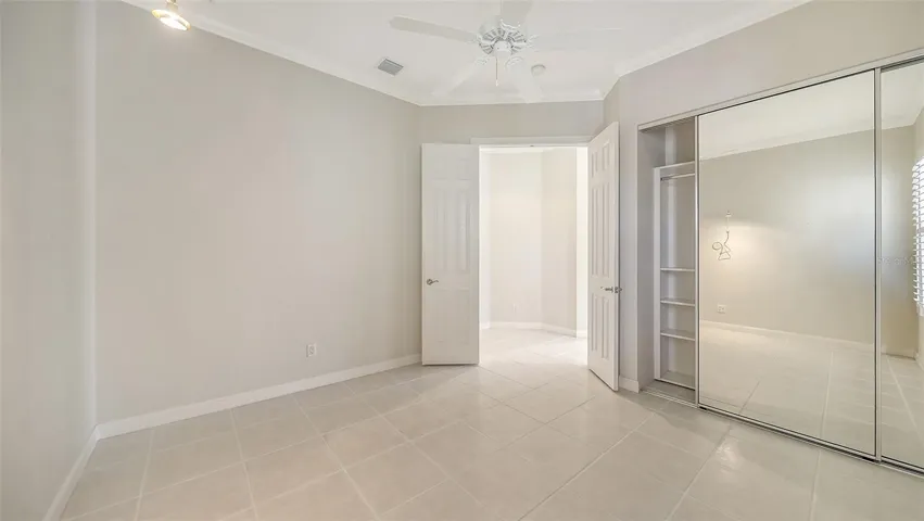 Guest bedroom